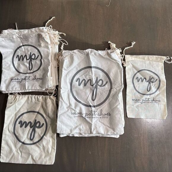 69 Boutique Brand Dust Cloth Bags - Picture 3 of 12